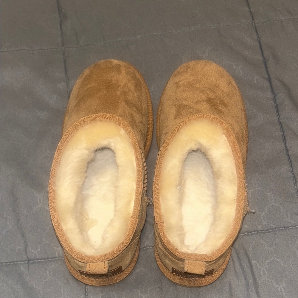 Ugg classic ultra mini